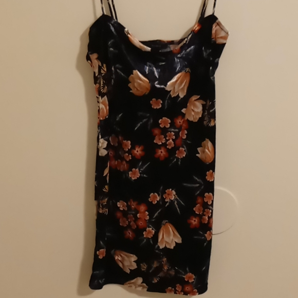 Black velvet floral mini dress - Picture 1 of 2